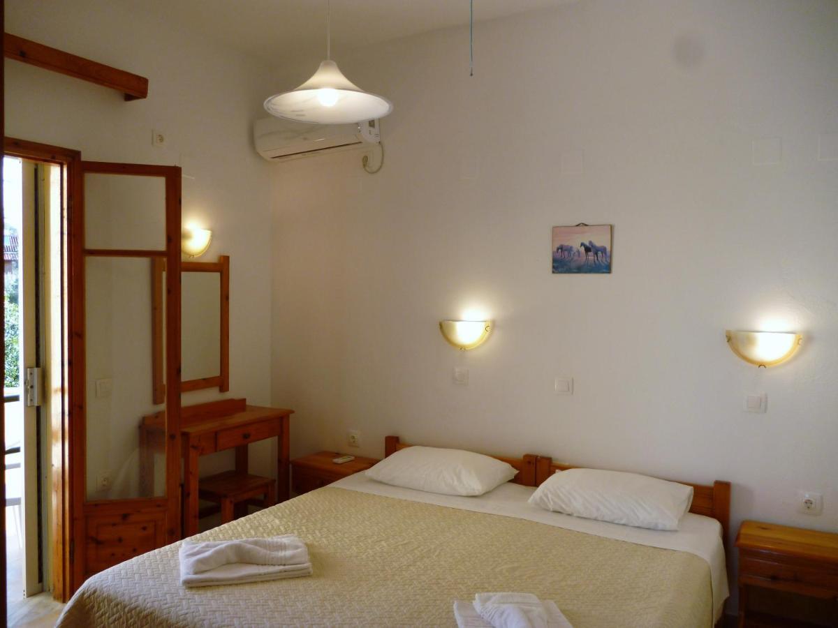 Apartamento Giannis Agios Georgios Pagon Exterior foto